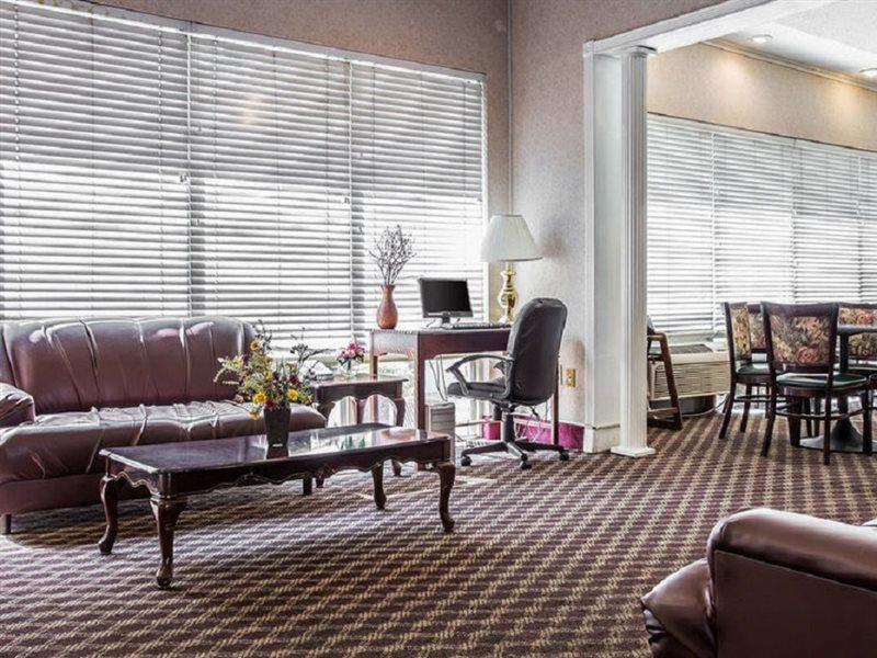 Econo Lodge Inn And Suites Dentsville Esterno foto