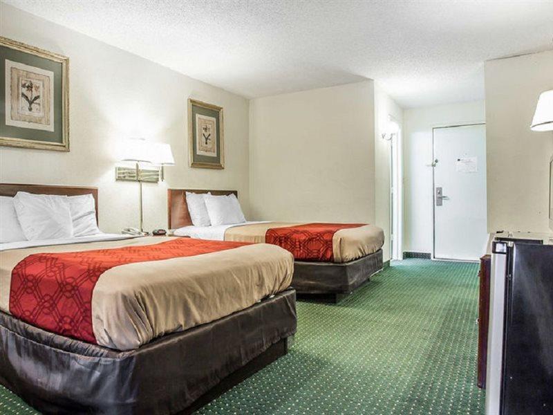 Econo Lodge Inn And Suites Dentsville Esterno foto